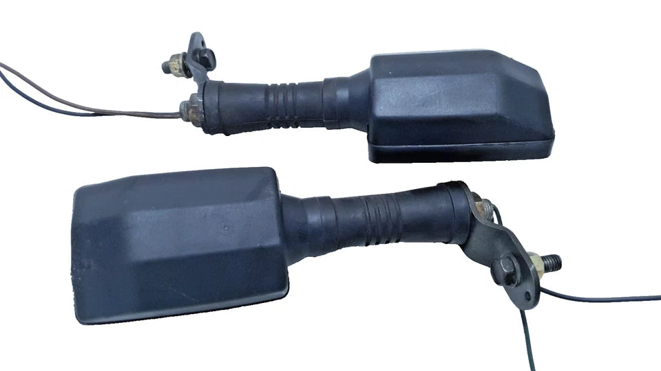 Clignotants arrière Yamaha SR 125 1993 Réf : 3MW833300000