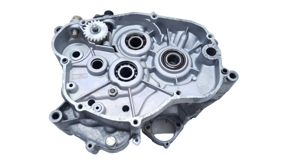 Carters moteur centraux AM6 Yamaha TZR 50 2005 Réf : 5WXE51500000