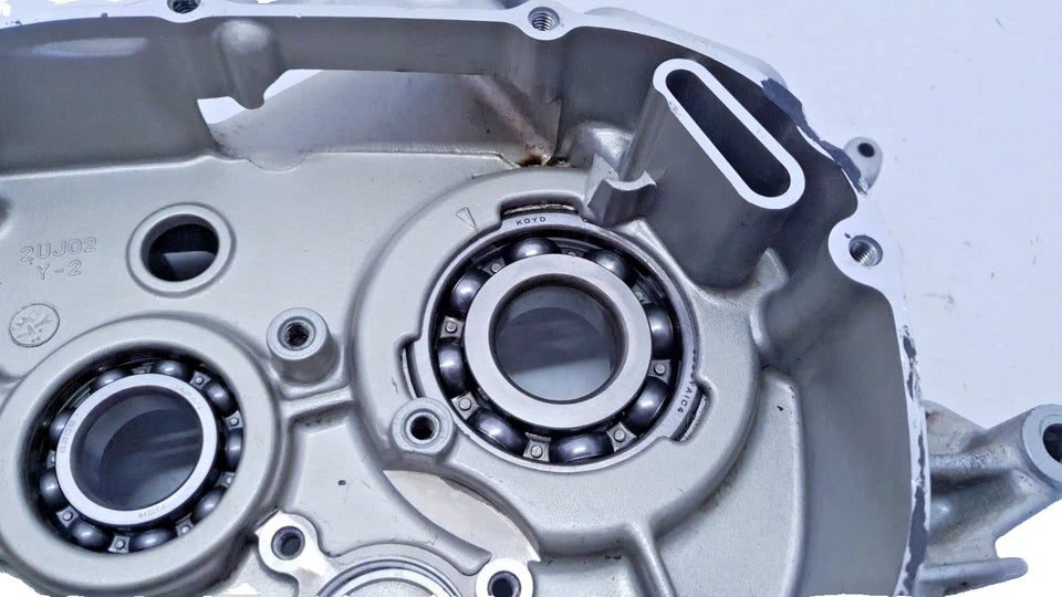 Carter moteur central droit Yamaha XV 125 Virago 2000 Réf : 2UJ151000200