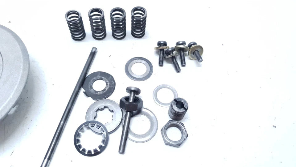 Embrayage incomplet Yamaha TZR 50 2008 n°3 Réf : 5WXE63710000