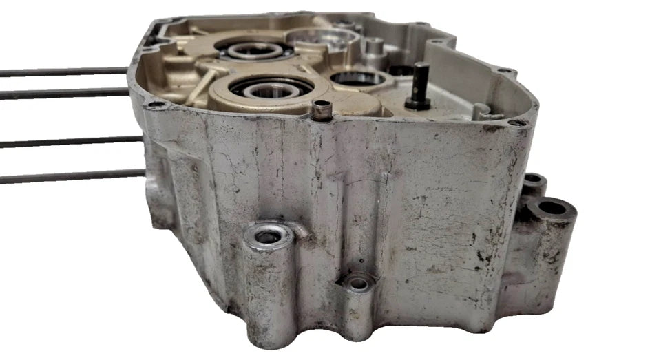 Carter moteur central droit Honda CM 125 Custom 1995 Réf : 11100-402-731