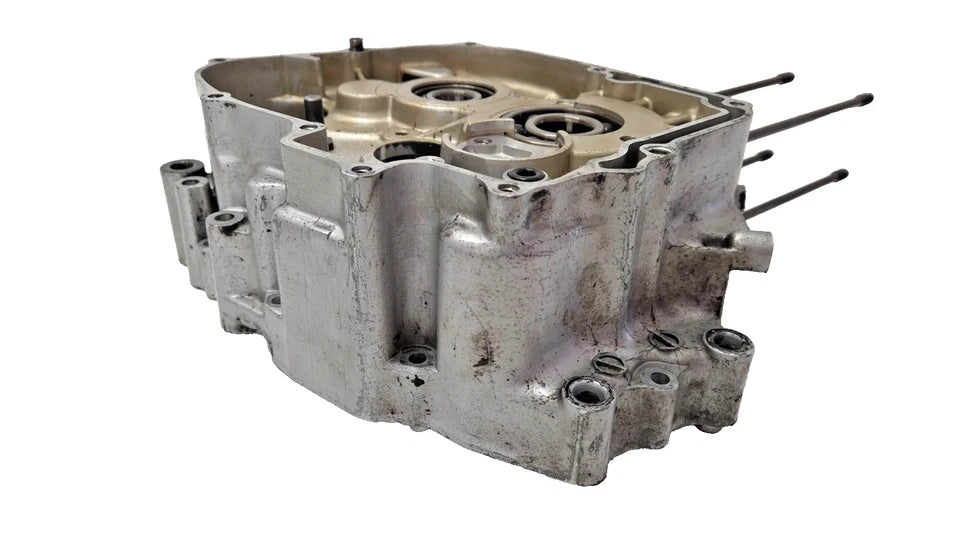 Carter moteur central droit Honda CM 125 Custom 1995 Réf : 11100-402-731