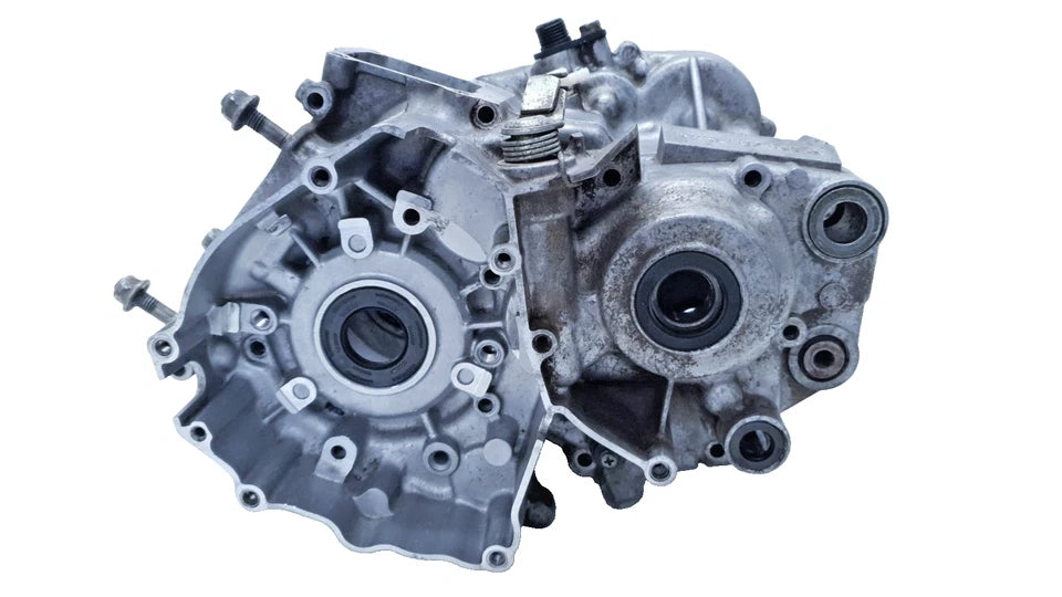 Carters moteur centraux Yamaha DT125R 1997 n°2 Réf : 3BN151110400