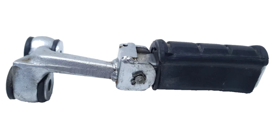 Repose pied avant droit Yamaha XV 125 Virago 2000 Réf : 2UJ274200000