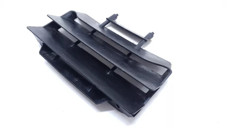 Ouie de radiateur droit Yamaha DT125R 1988 n°3 Réf : 1LX-2172F-00-00