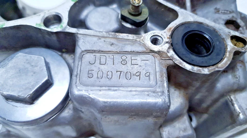 Carters moteur centraux Honda CLR 125 CityFly 2001 Réf : 11100-KFB-000