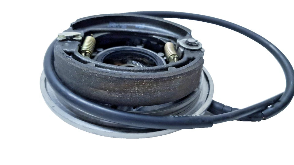 Tambour de frein avant Honda CM 125 T 1980 Réf : 45010-402-003