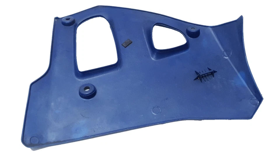 Carénage latéral droit Yamaha DT125R 1997 n°2 Réf : 3BN2137X1000