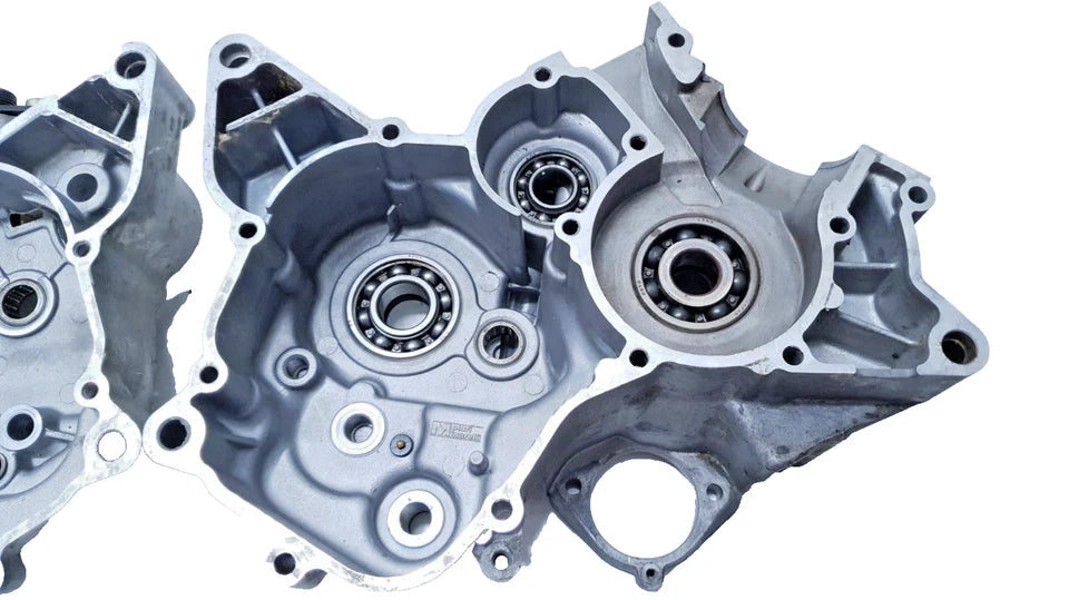 Carters moteur centraux AM6 Yamaha TZR 50 2004 Réf : 5WXE51500000