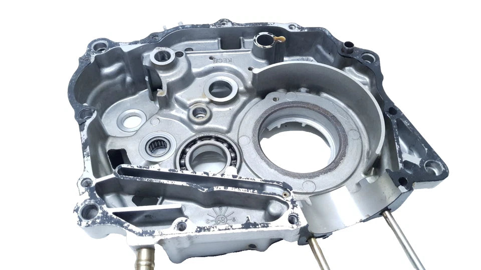 Carter moteur central droit Kymco Stryker 125 2001