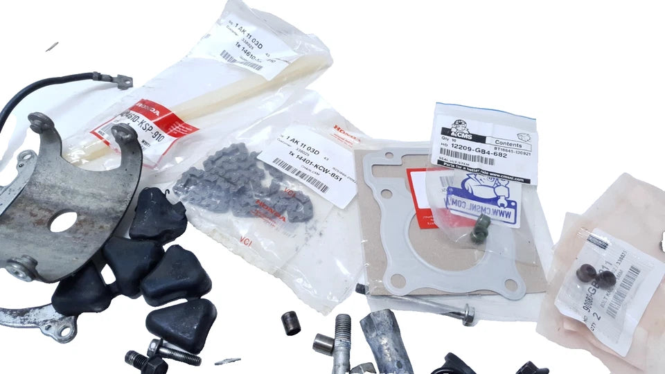 Kit visserie et pièces diverses Honda CBF 125 2010