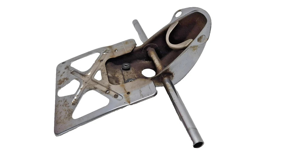 Support de plaque Honda CM 125 Custom 1995 Réf : 84701-KB4-610