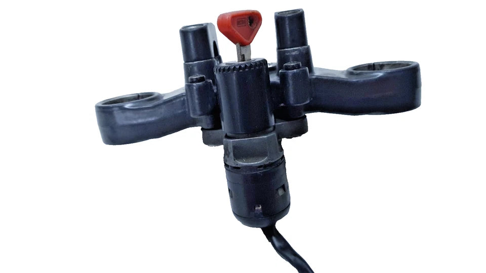 Té de fourche supérieur & contacteur Derbi Senda DRD X-Treme 50 2006 Réf 863150