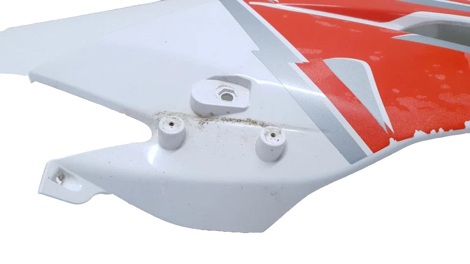 Carénage latéral droit Aprilia RS 50 2008 Réf : 86142300WB0