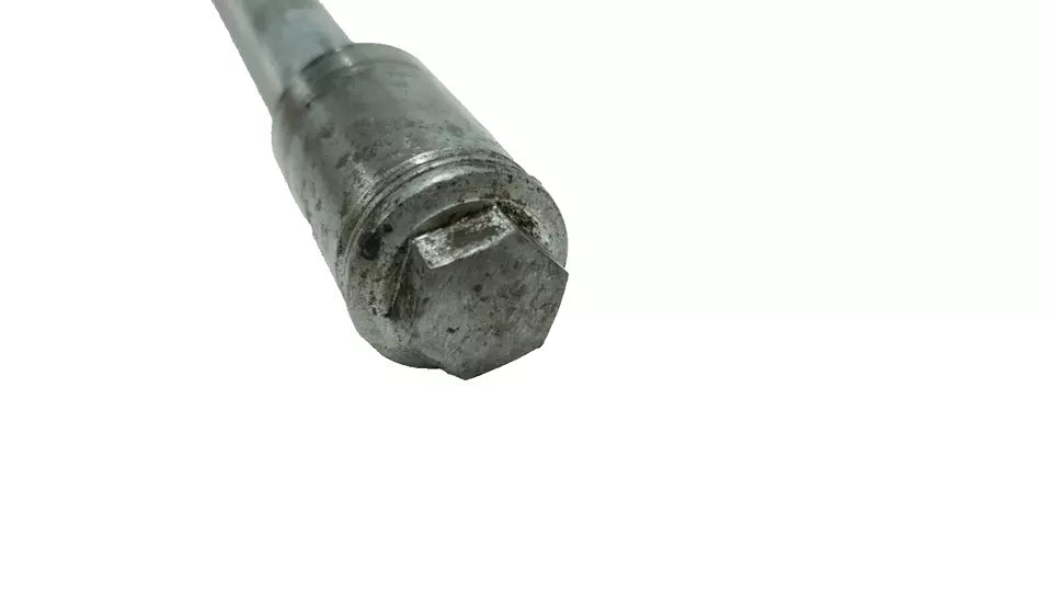 Axe de roue avant Honda CM 125 Custom 1985 Réf : 44301-402-730
