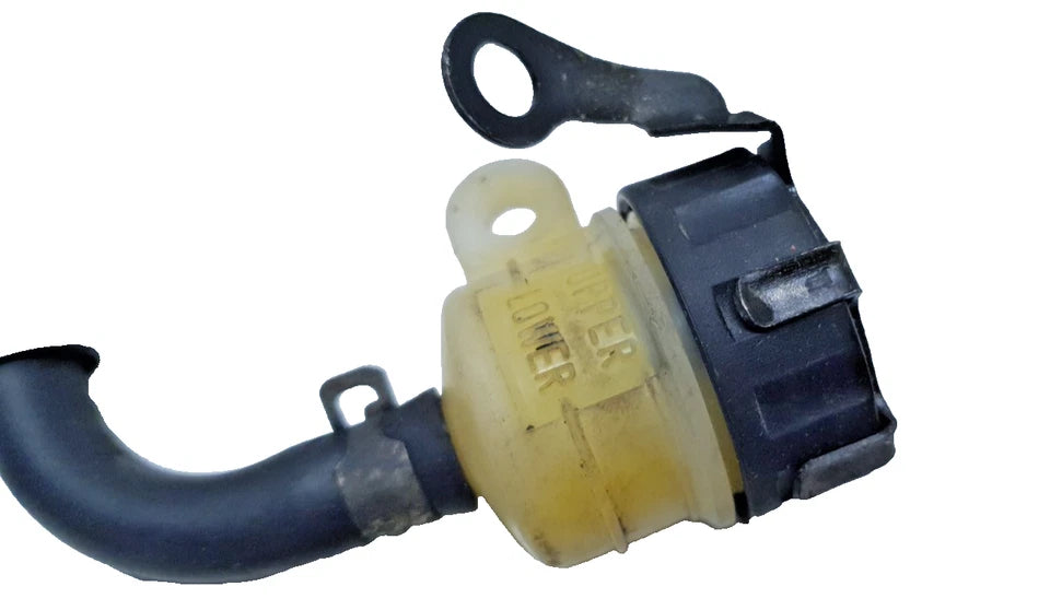 Maître cylindre de frein arrière Yamaha TDR 125 1997 Réf : 3XP-2583V-00