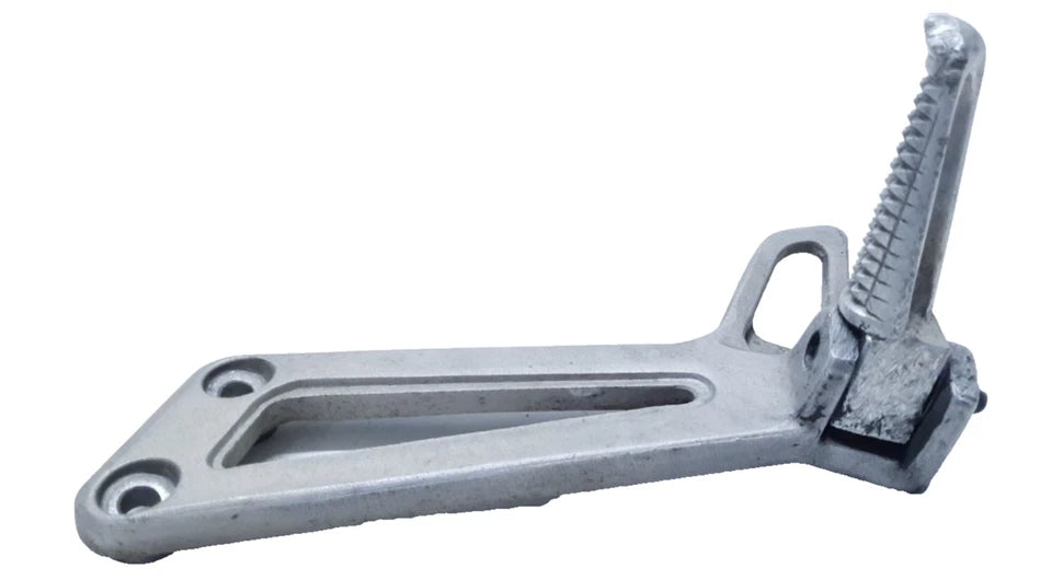 Repose-pied arrière gauche Yamaha TDR 125 2002 n°2 Réf : 4FU2741L0000