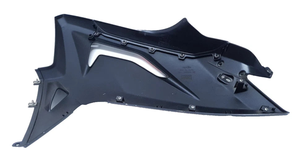 Carénage latéral gauche Aprilia RS 50 2010 Réf : 86553100WN05