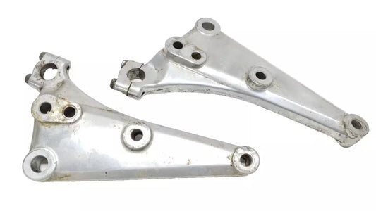 Support de reposes pieds Honda CB125T 1978 n°2 Réf : 50610-399-000