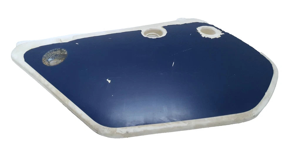 Carénage latéral gauche Kawasaki KMX 125 1988 Réf : 3600254776F
