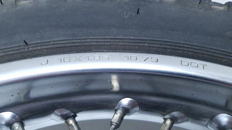 Roue arrière Honda CM 125 T 1980 Réf : 42701-402-003