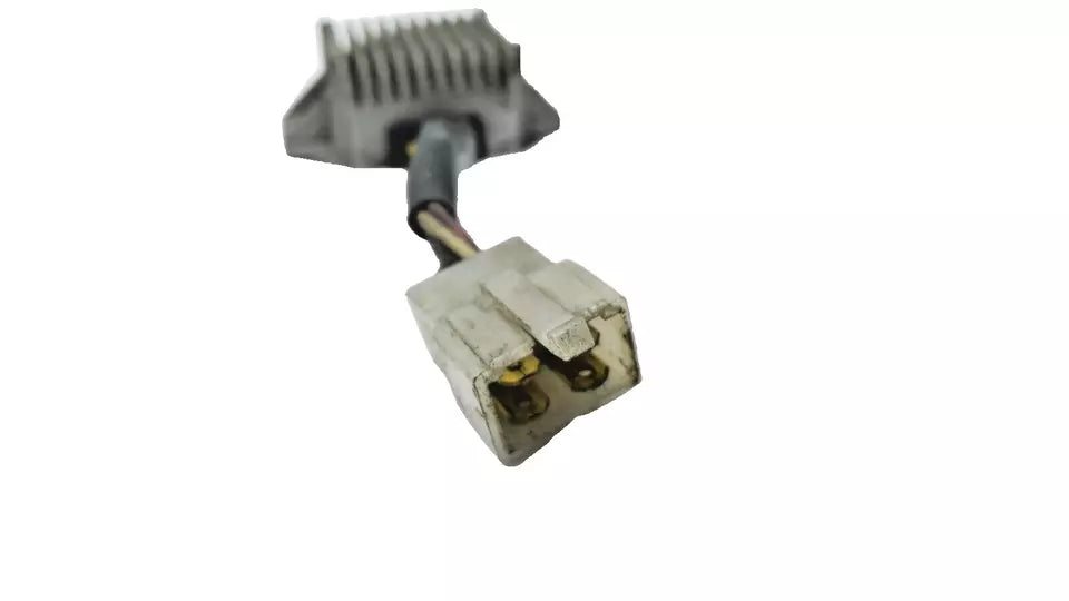 Régulateur de tension Yamaha DT125LC 1987 n°10 Réf 34X-81960-90-00
