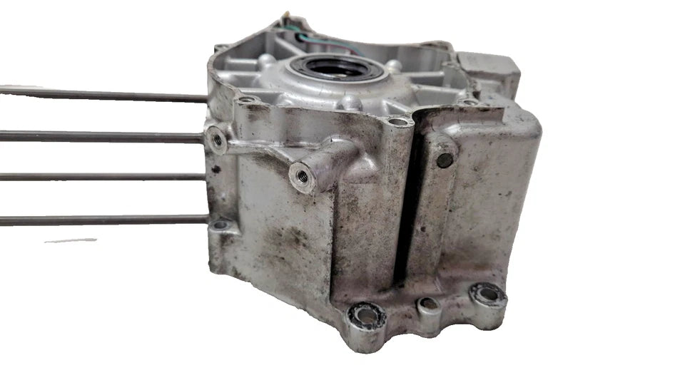 Carter moteur central gauche Honda CM 125 Custom 1995 Réf : 11200-KC2-770