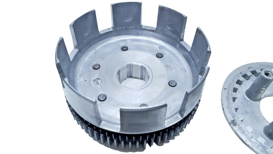 Embrayage complet Honda CM 125 T 1980 Réf : 22100-399-000