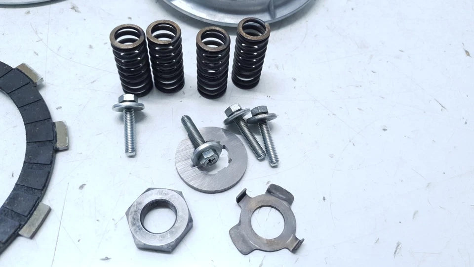 Embrayage Yamaha SR 125 1993 Réf : 5H0161500100
