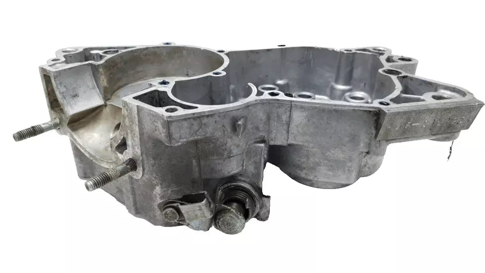 Carter moteur central gauche Yamaha DT125LC 1987 n°3 Réf : 10V-15111-01-00