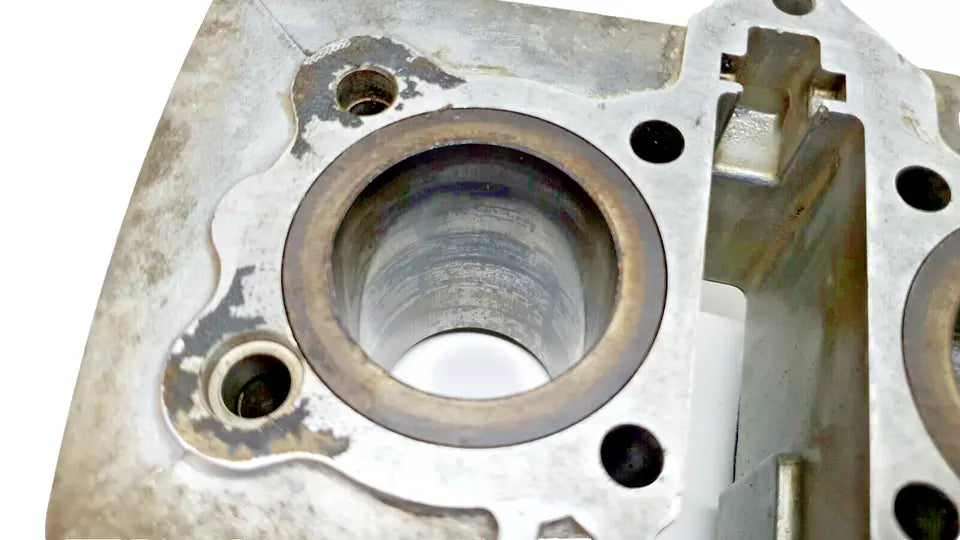 Cylindre & pistons 44mm Honda CB125T 1978 Réf : 12100-399-000