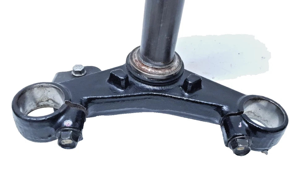 Té de fourche inférieur Honda CBF 125 2010 Réf : 53219-KWF-930