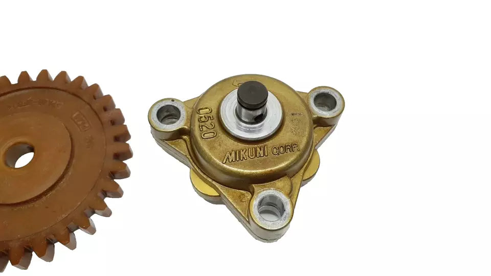 Pompe à huile Suzuki GN 125 2001 Réf : 16400-05201-000