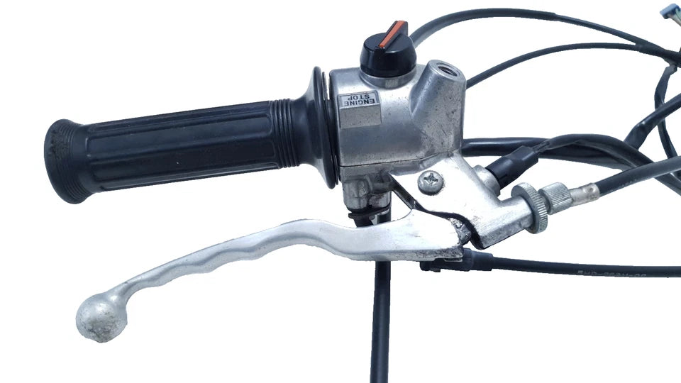 Commodo droit Yamaha SR 125 1993 Réf : 3MW839630000