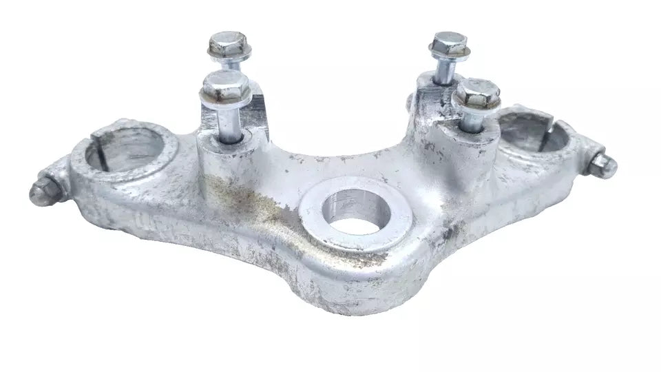 Té de fourche supérieur Honda CM 125 T 1981 Réf : 53231-402-000