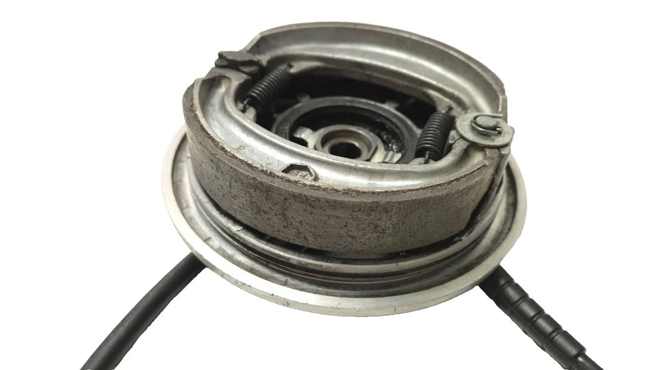 Tambour de frein avant Honda CM 125 Custom 1995 Réf : 45010-KB4-003