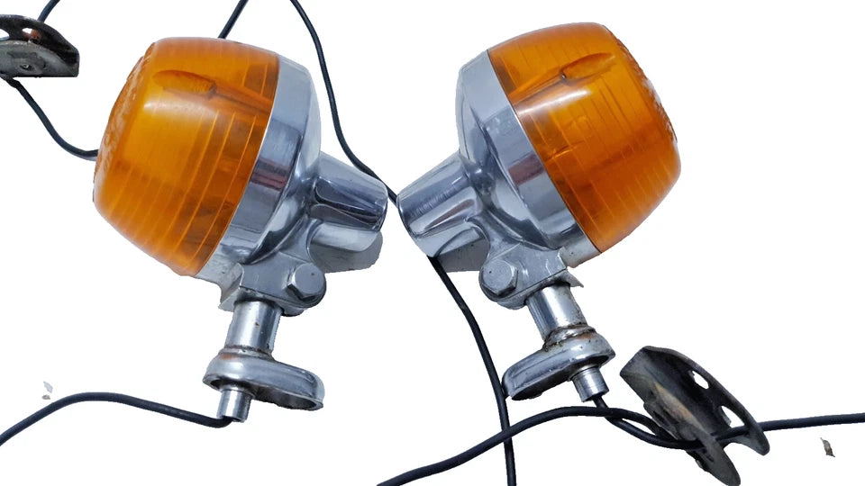 Clignotants arrière Honda CM 125 T 1980 Réf : 33650-424-720