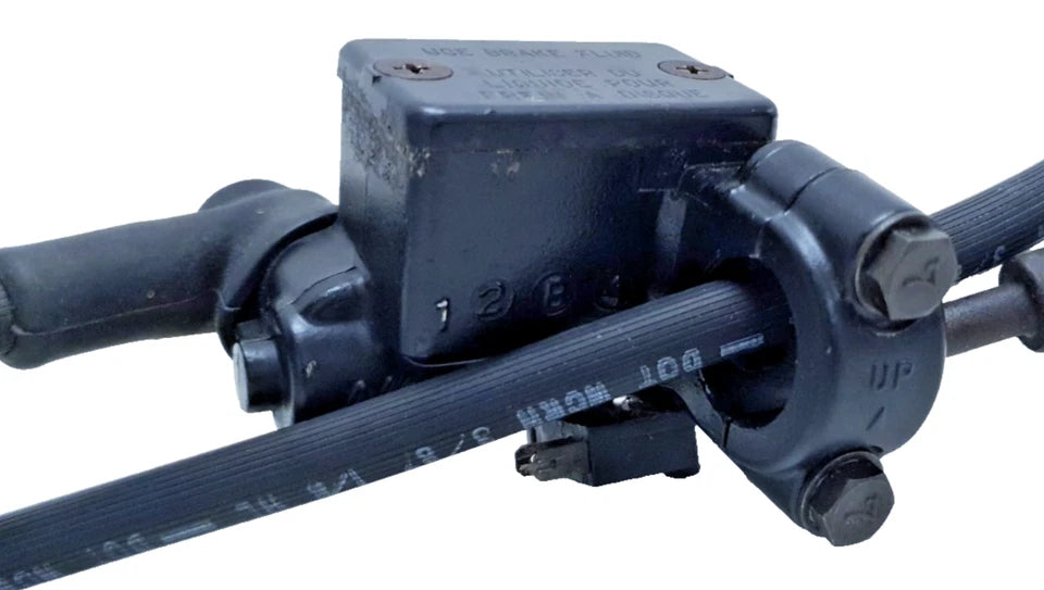 Maître cylindre de frein avant Kawasaki KMX 125 1988 Réf : 430151470