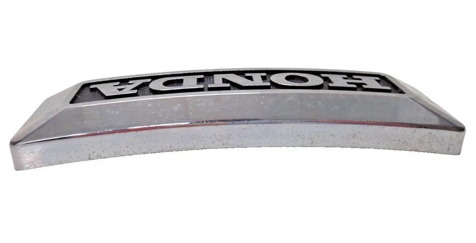 Couvercle avant Honda CM 125 Custom 1995 Réf : 61401-KB4-000