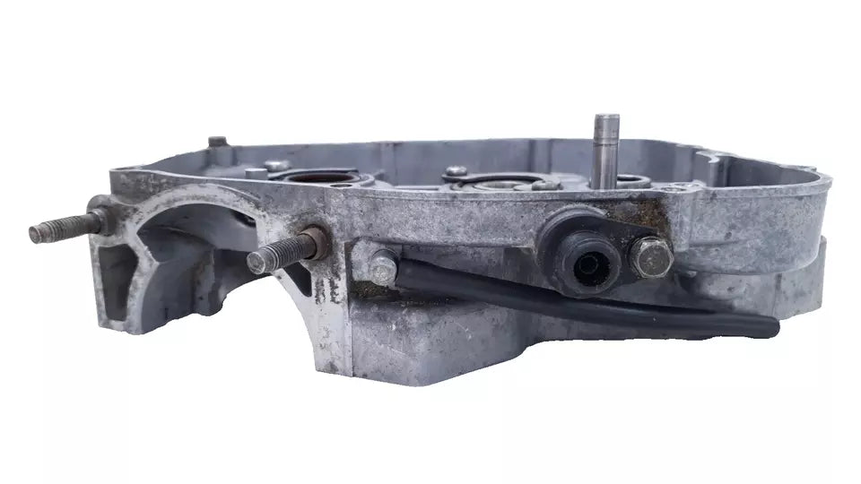 Carter moteur central droit Yamaha DT125LC 1987 n°13 Réf : 10V-15121-02-00