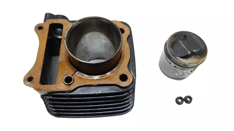 Cylindre & piston 57mm Suzuki 125 DR 1985 n°2 Réf : 11210-05211-0F0