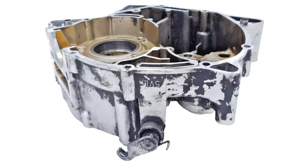 Carter moteur central gauche Yamaha YBR 125 2010 n°2 Réf : 5VL-W1510-11