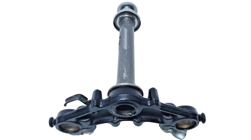 Té de fourche inférieur Yamaha SR 125 1993 Réf : 3MW233400000