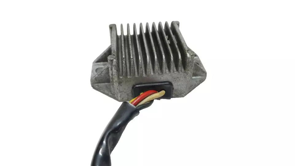 Régulateur de tension Yamaha DT125LC 1987 n°12 Réf 34X-81960-90-00
