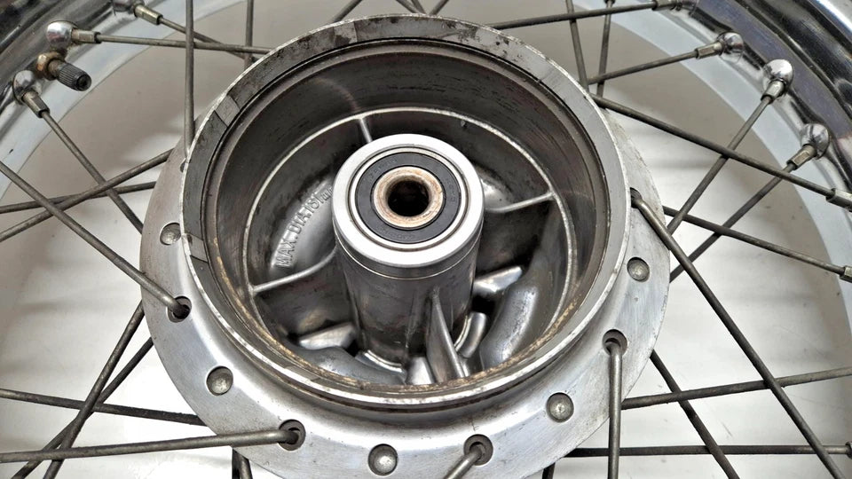 Roue arrière Honda CM 125 Custom 1995 Réf : 42650-KC2-305