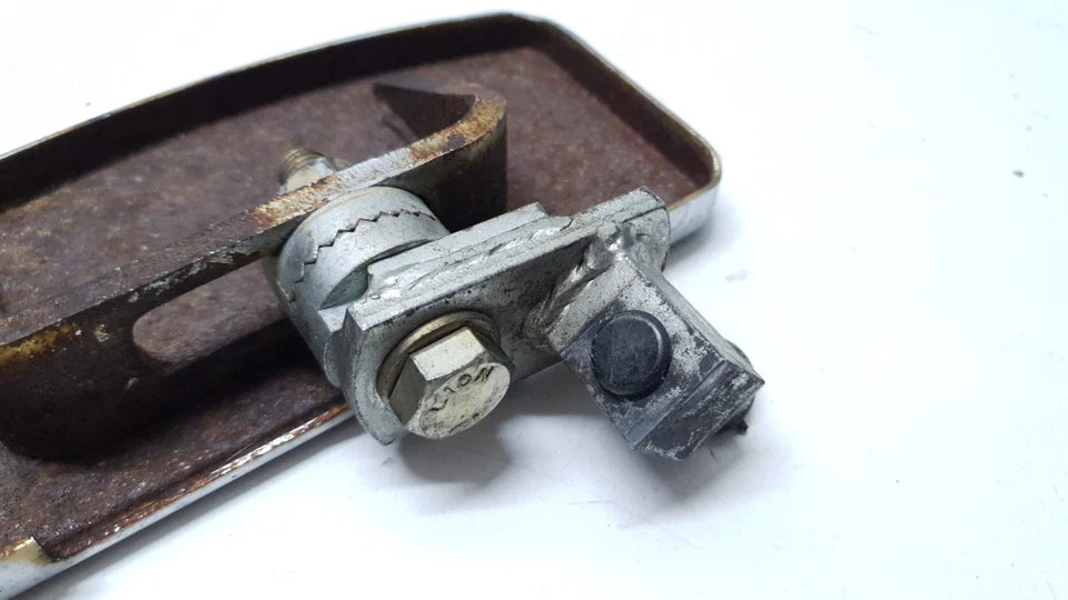 Repose pied avant droit Kymco Zing 125 1997