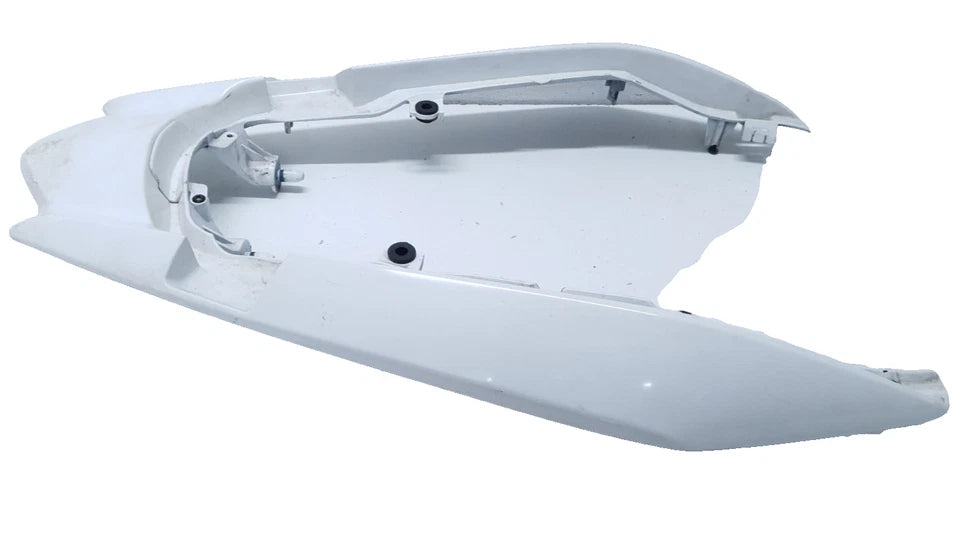 Coque arrière Honda CBF 125 2010 Réf : 77230-KWF-900ZA