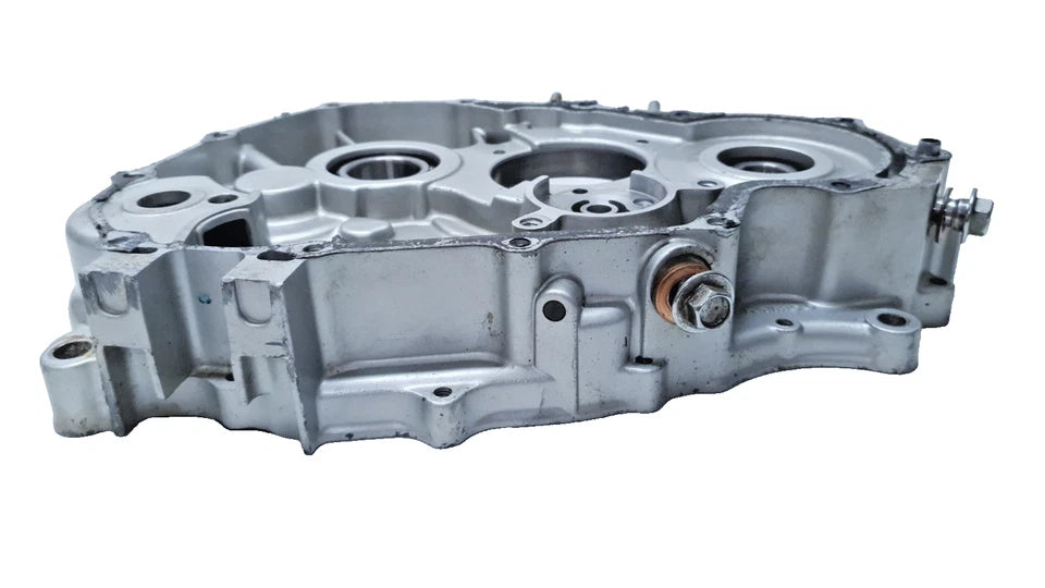 Carter moteur central droit Kymco Zing 125 1997