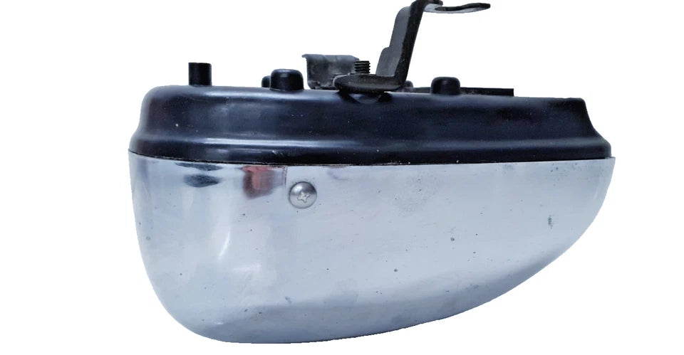 Ecope de réservoir droite Yamaha XV 125 Virago 2000 Réf : 2GV146630000