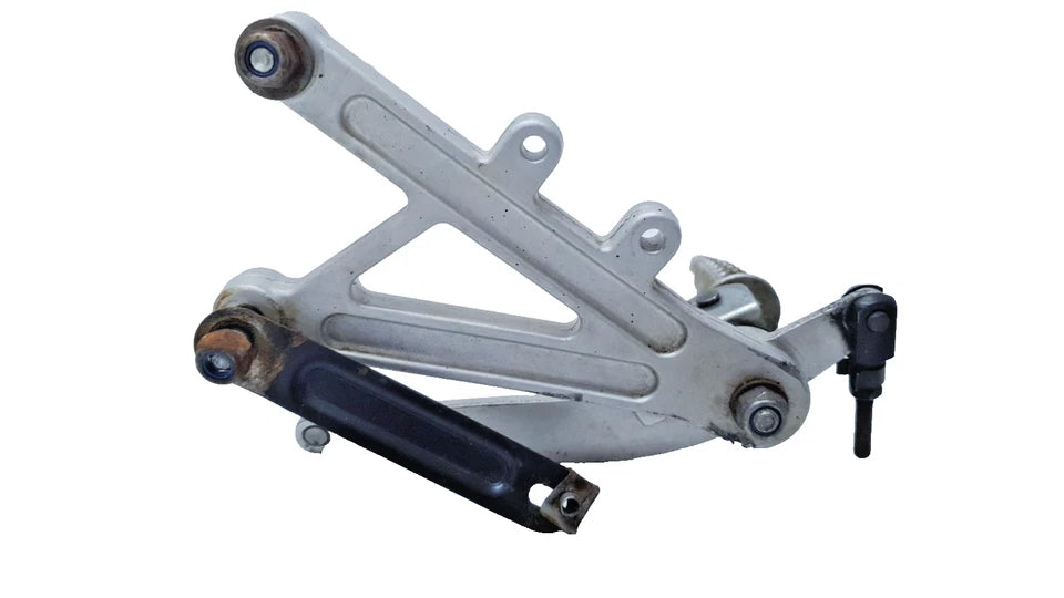 Repose pied avant droit Aprilia RS 50 2008 Réf : 00H01504121